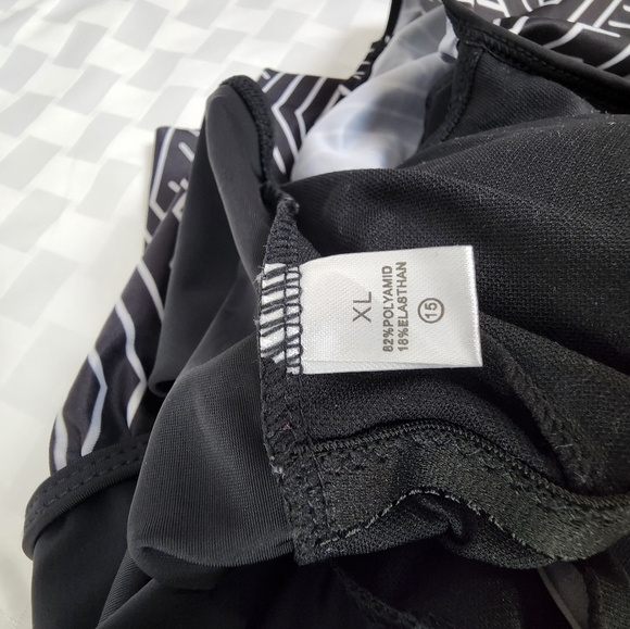 Black & White Striped Women's One Piece Swimsuit Padded Bra Size XL - Picture 5 of 5